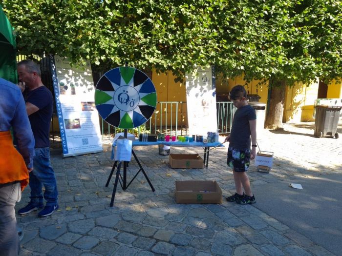 The ÖVVÖ wheel of fortune on the conservation days at Schönbrunn Zoo The ÖVVÖ wheel of fortune on the conservation days at Schönbrunn Zoo